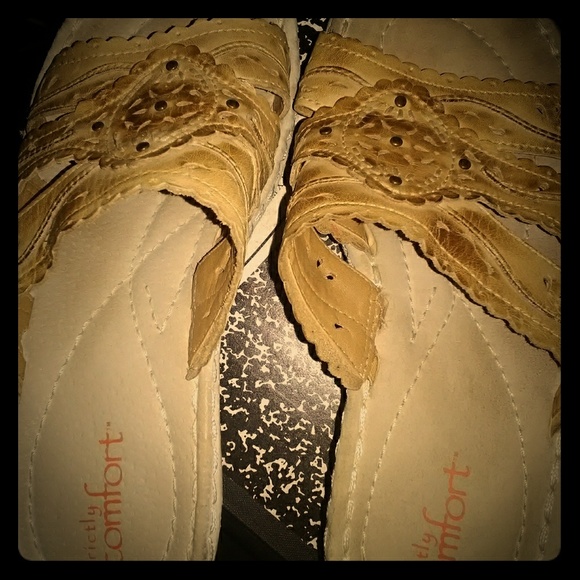 Strictly Comfort Slipons - Picture 2 of 7